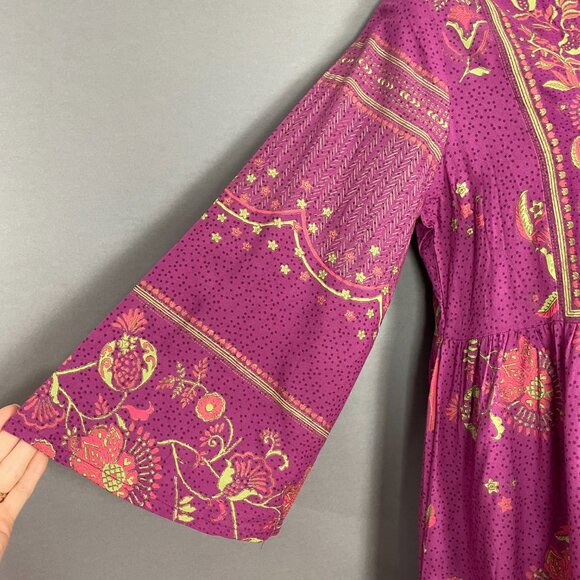 Max Tunic Top Blouse‎ Cropped Bell Sleeves Floral Hummingbird Tassel Neck Small - Picture 11 of 16